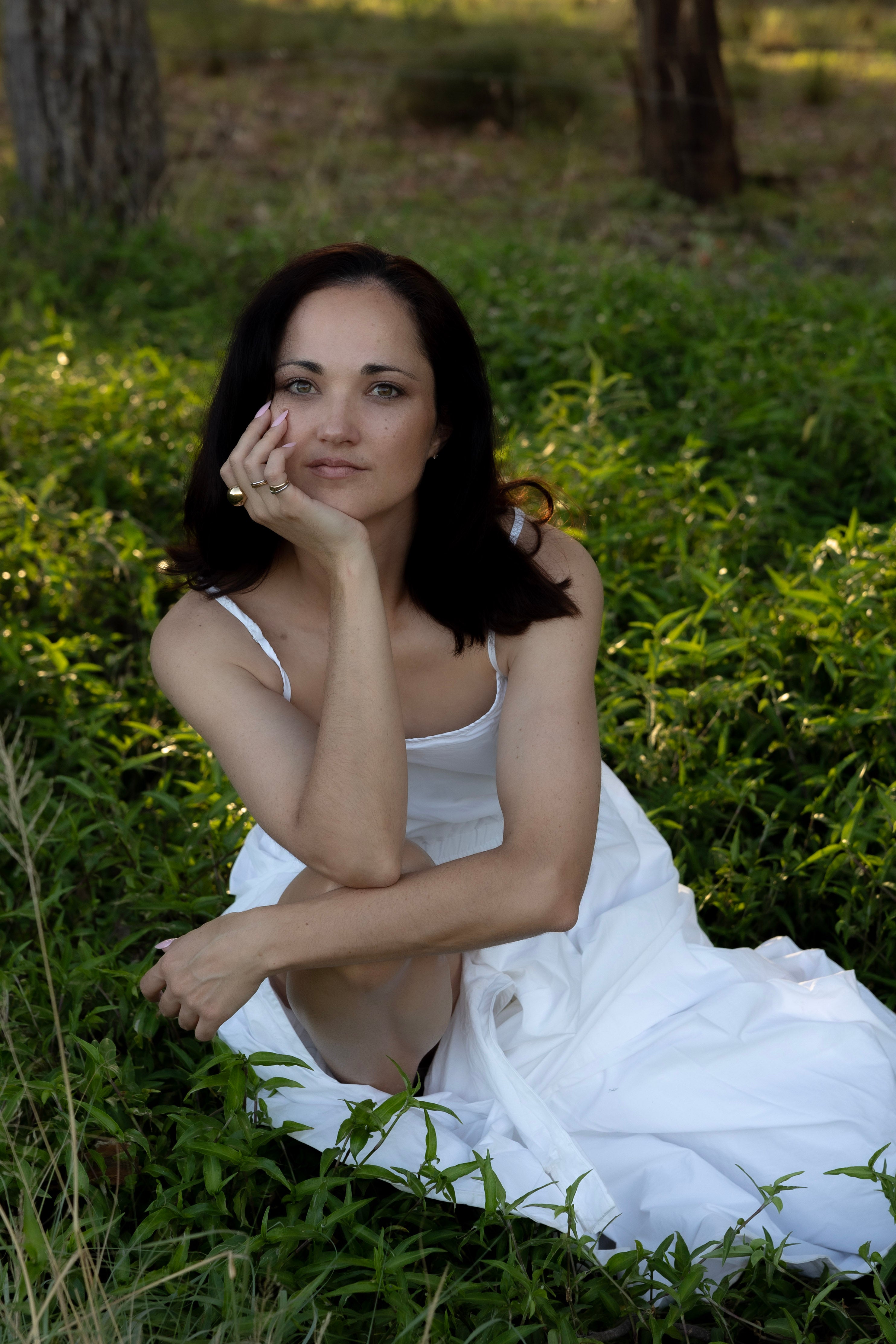 Bea Pinky Signet Ring