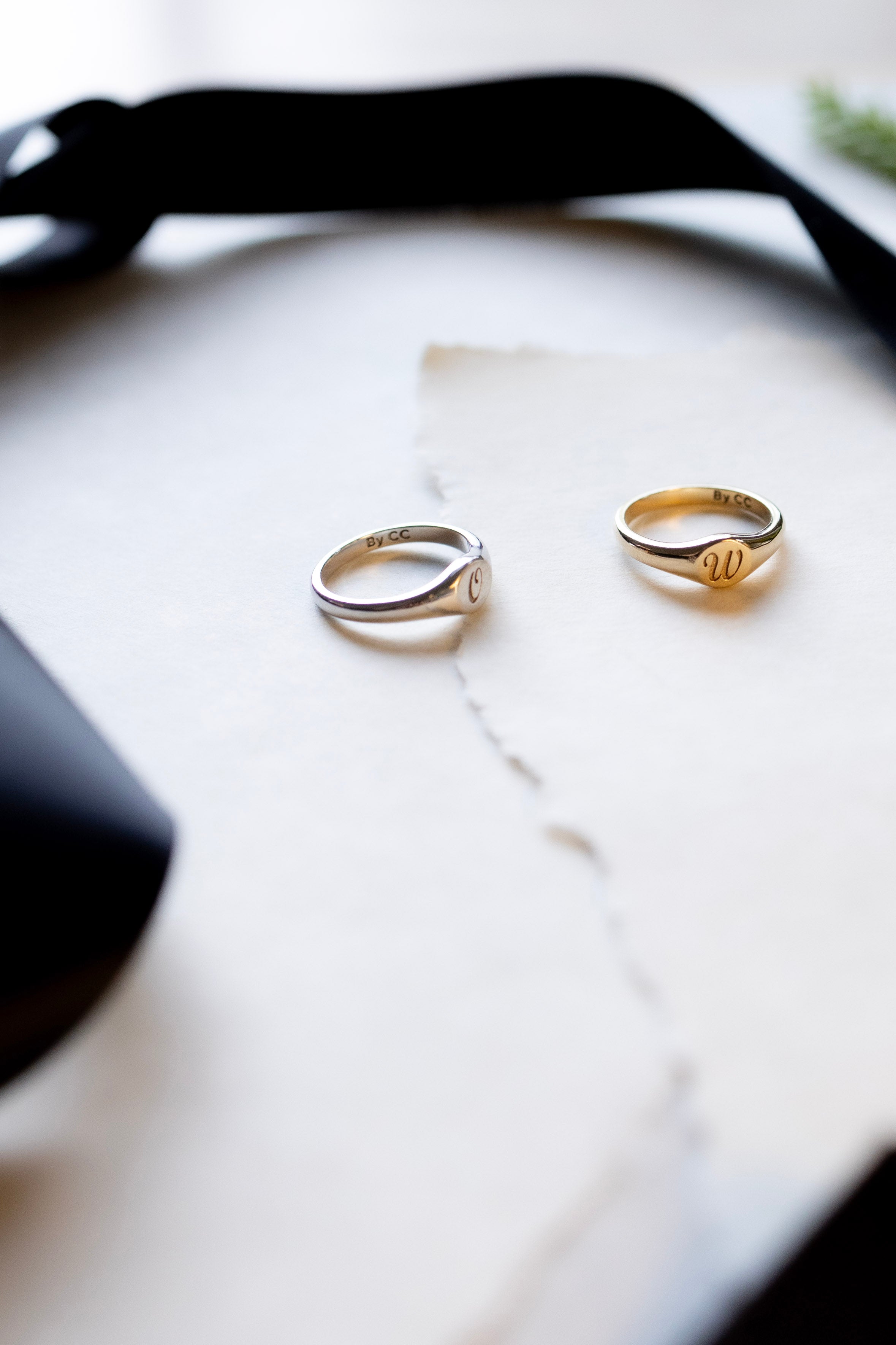 Bea Pinky Signet Ring