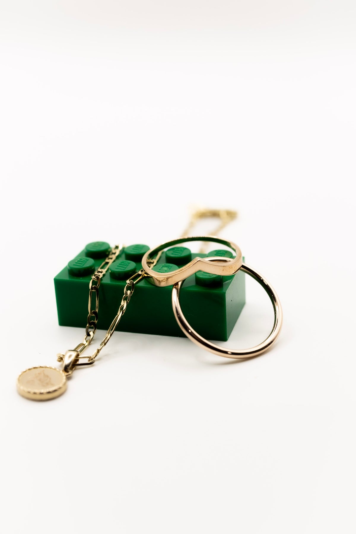 Australian heirloom jewellery in solid gold designed in regional NSW.